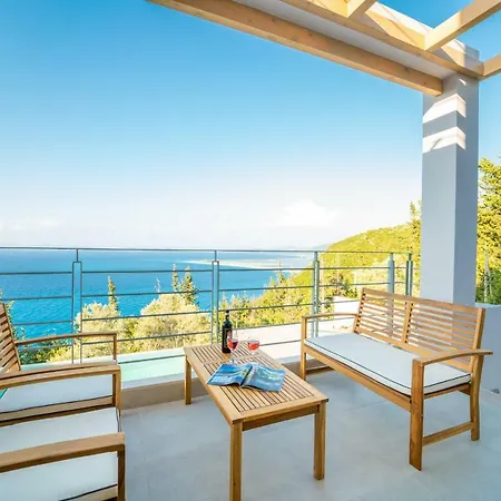 Villa Ionion Theasis Dioni Tsoukaládhes