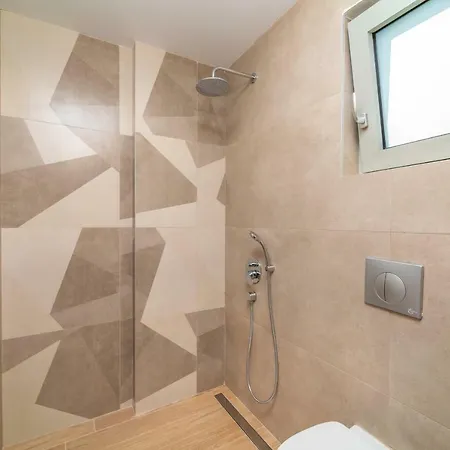 Ionion Theasis Dioni