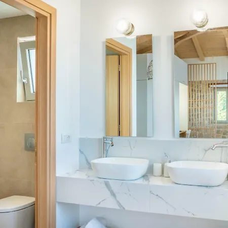 Ionion Theasis Dioni *