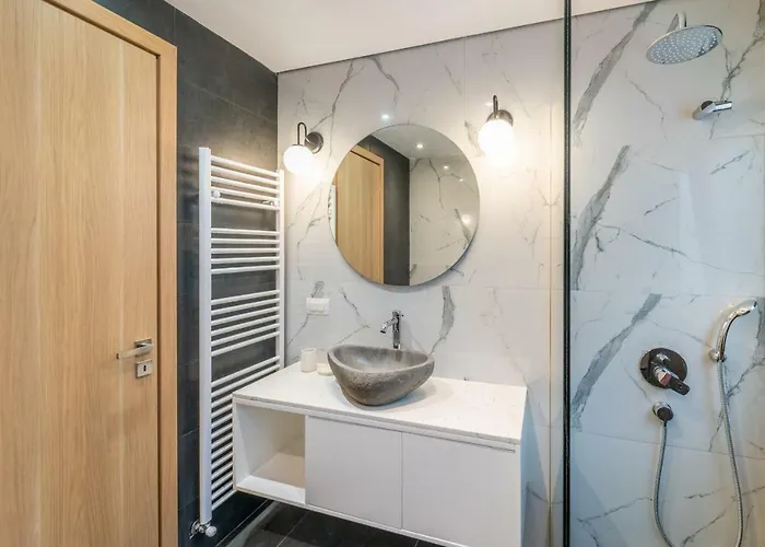 Ionion Theasis Dioni *