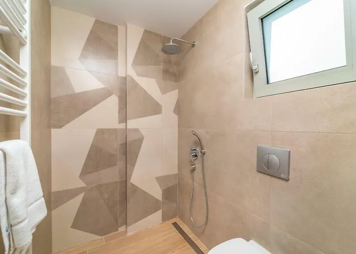 Ionion Theasis Dioni